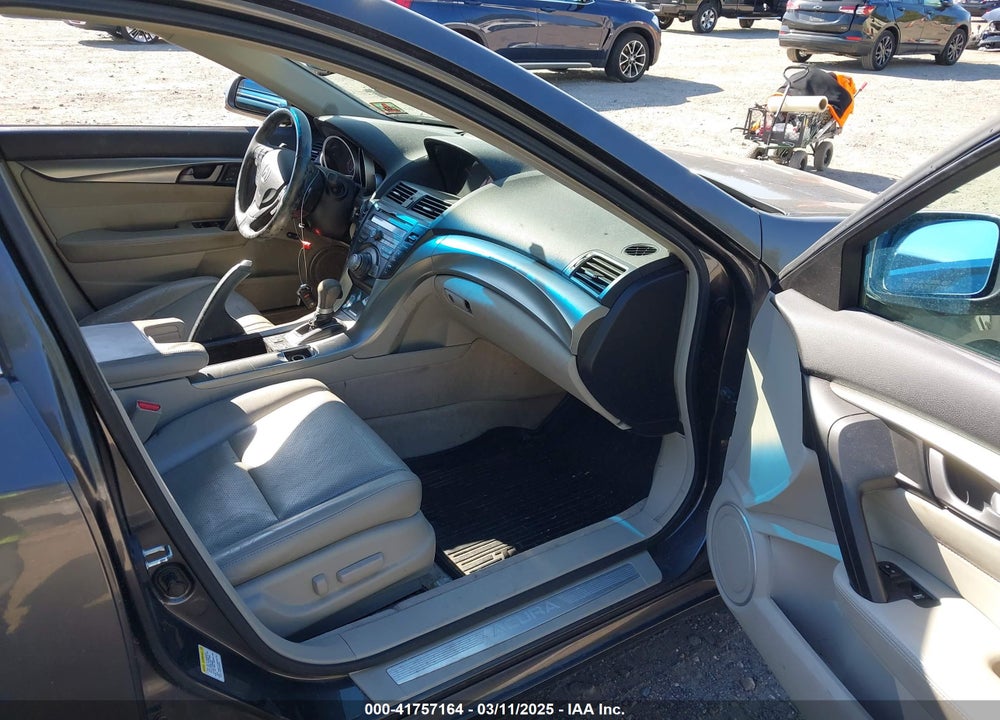 2011 ACURA TL 3.5 VIN: 19UUA8F57BA002360