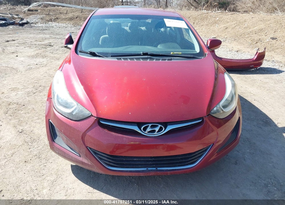 2016 HYUNDAI ELANTRA VIN: 5NPDH4AE5GH738398