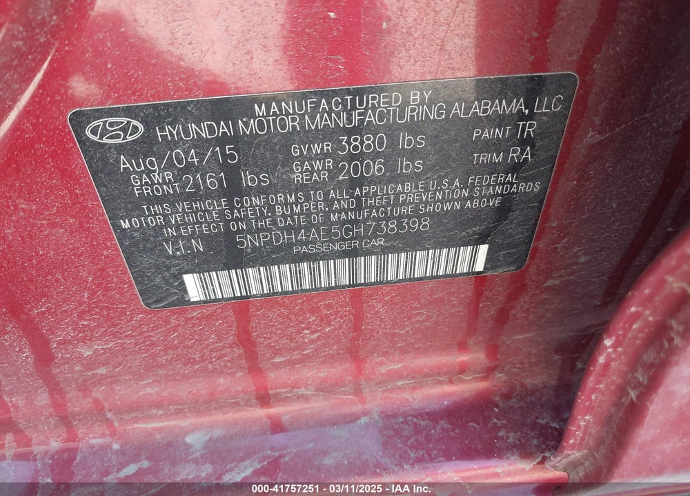 2016 HYUNDAI ELANTRA VIN: 5NPDH4AE5GH738398