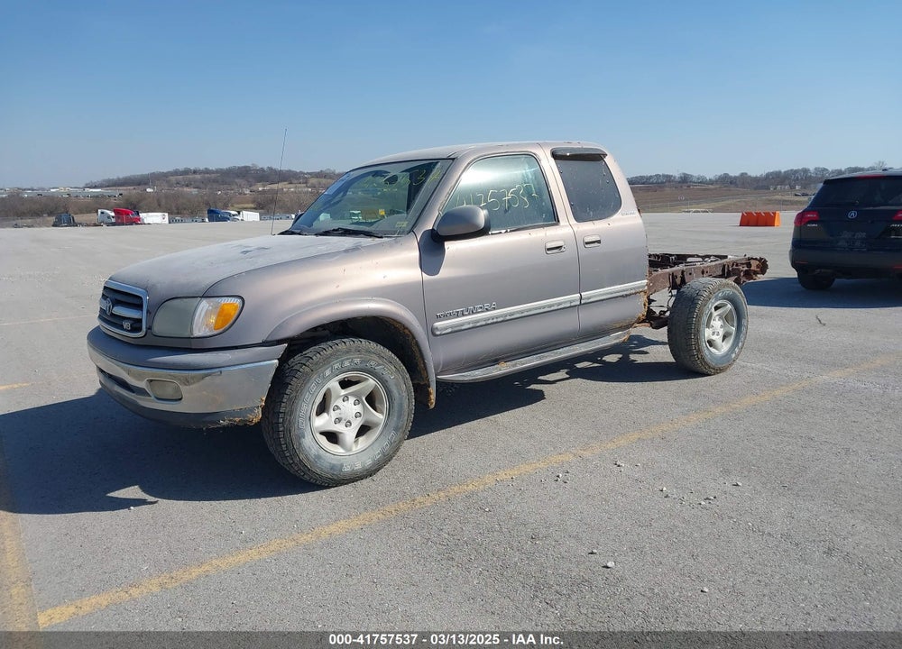 2000 TOYOTA TUNDRA VIN: 5TBBT4819YS053530