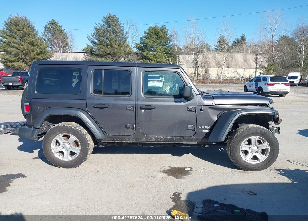 2018 JEEP WRANGLER UNLIMITED VIN: 1C4HJXDG4JW132516