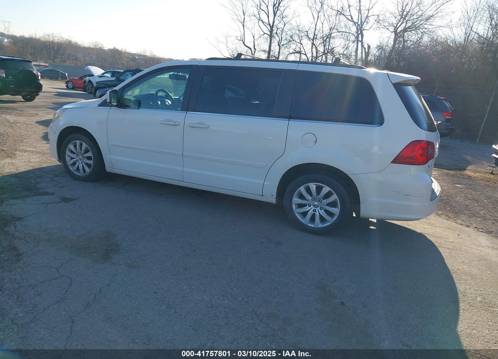 2012 VOLKSWAGEN ROUTAN VIN: 2C4RVABG8CR217704