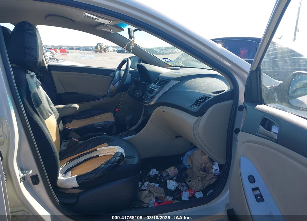 2016 HYUNDAI ACCENT VIN: KMHCT4AE1GU092899