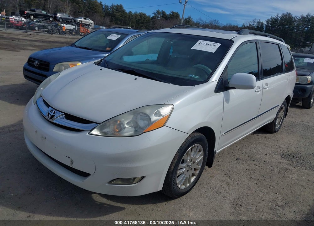 2008 TOYOTA SIENNA VIN: 5TDBK22C28S012097