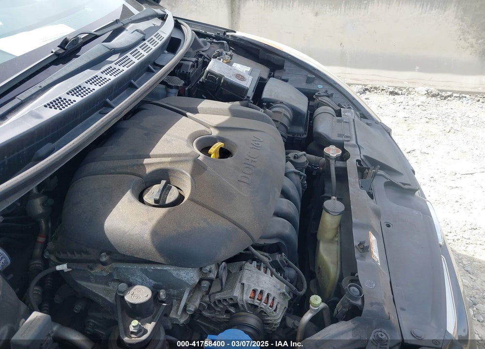 2011 HYUNDAI ELANTRA VIN: 5NPDH4AE8BH008610