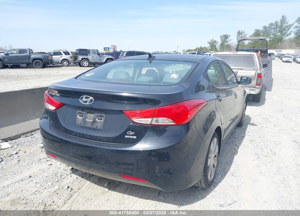 2011 HYUNDAI ELANTRA VIN: 5NPDH4AE8BH008610