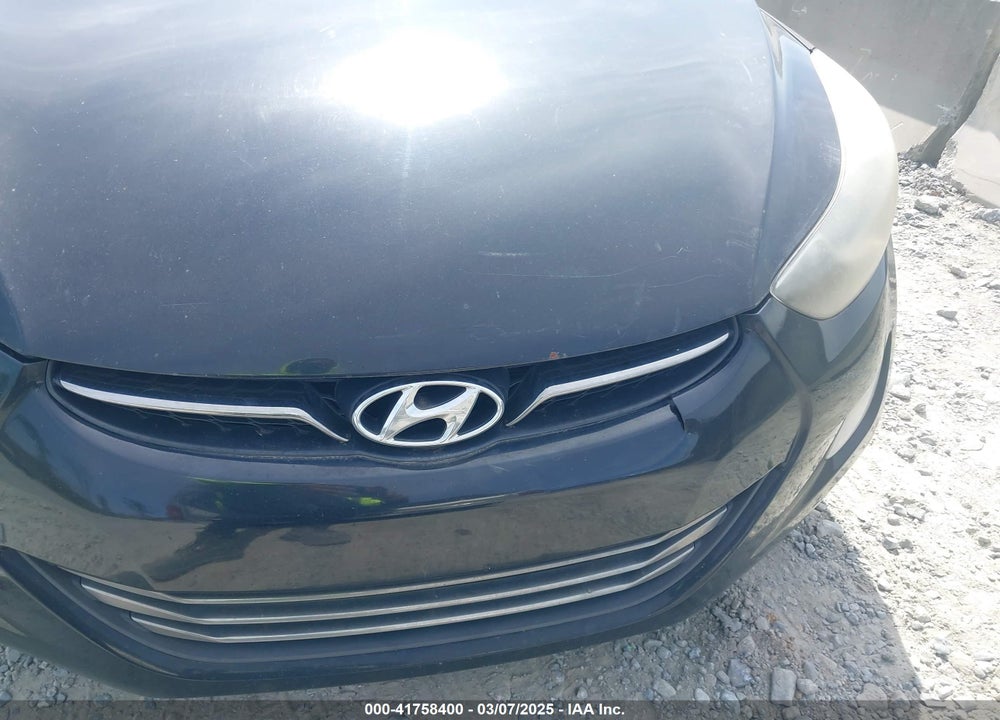 2011 HYUNDAI ELANTRA VIN: 5NPDH4AE8BH008610