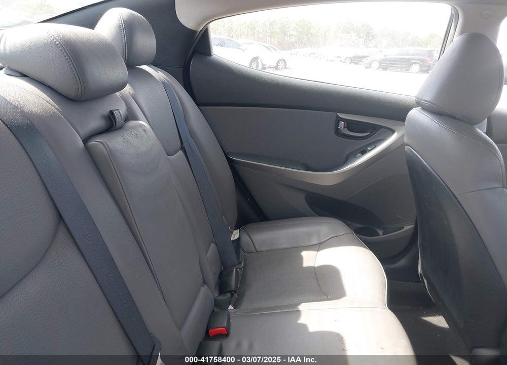 2011 HYUNDAI ELANTRA VIN: 5NPDH4AE8BH008610