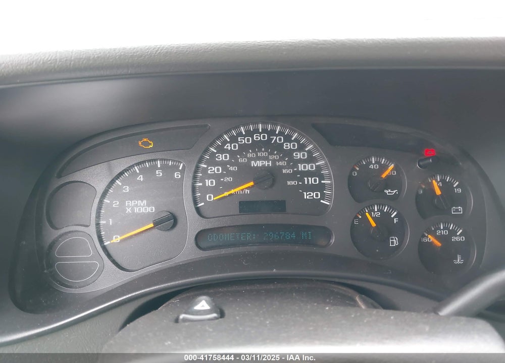 2004 CHEVROLET SUBURBAN 1500 VIN: 3GNEC16T84G317408