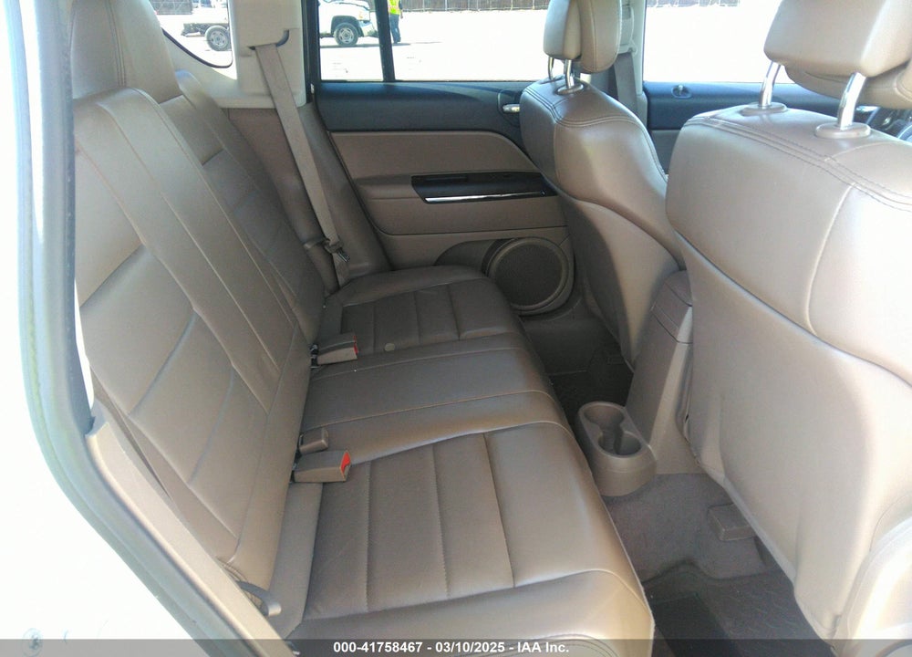 2011 JEEP COMPASS VIN: 1J4NF5FB7BD281746