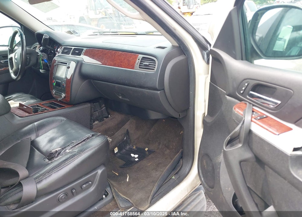 2012 CHEVROLET SUBURBAN 1500 VIN: 1GNSCKE08CR218960