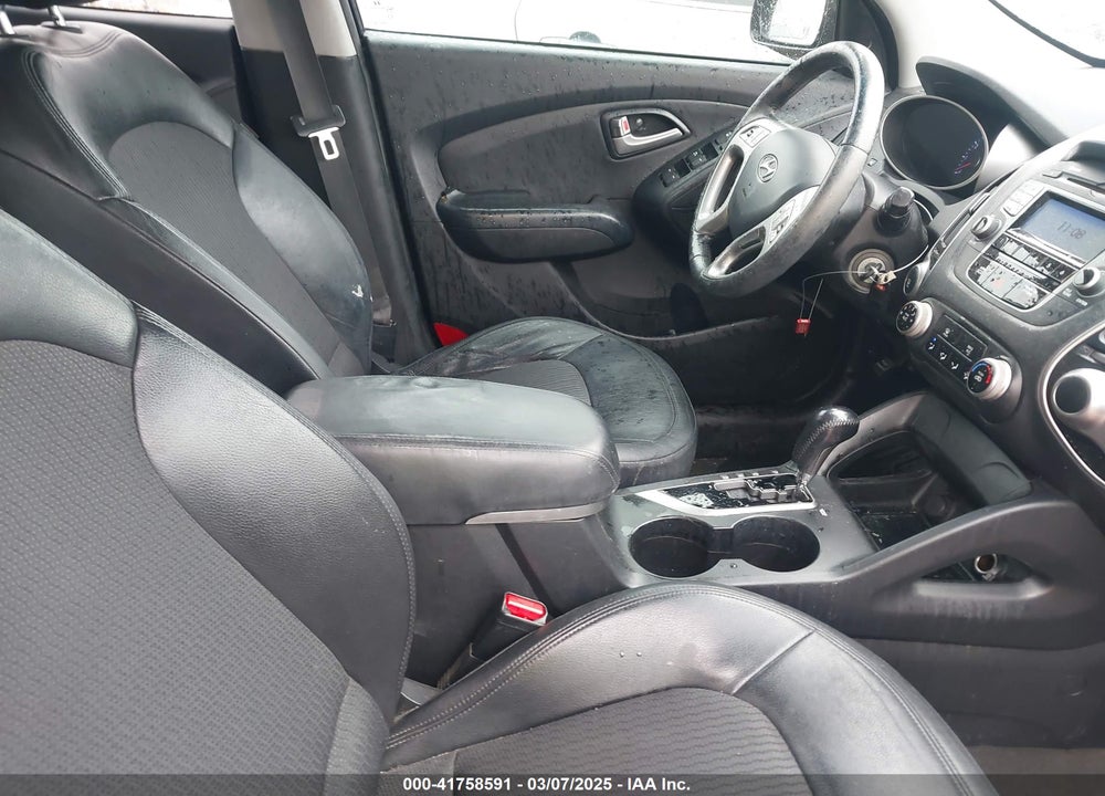 2012 HYUNDAI TUCSON VIN: KM8JU3AC3CU404468