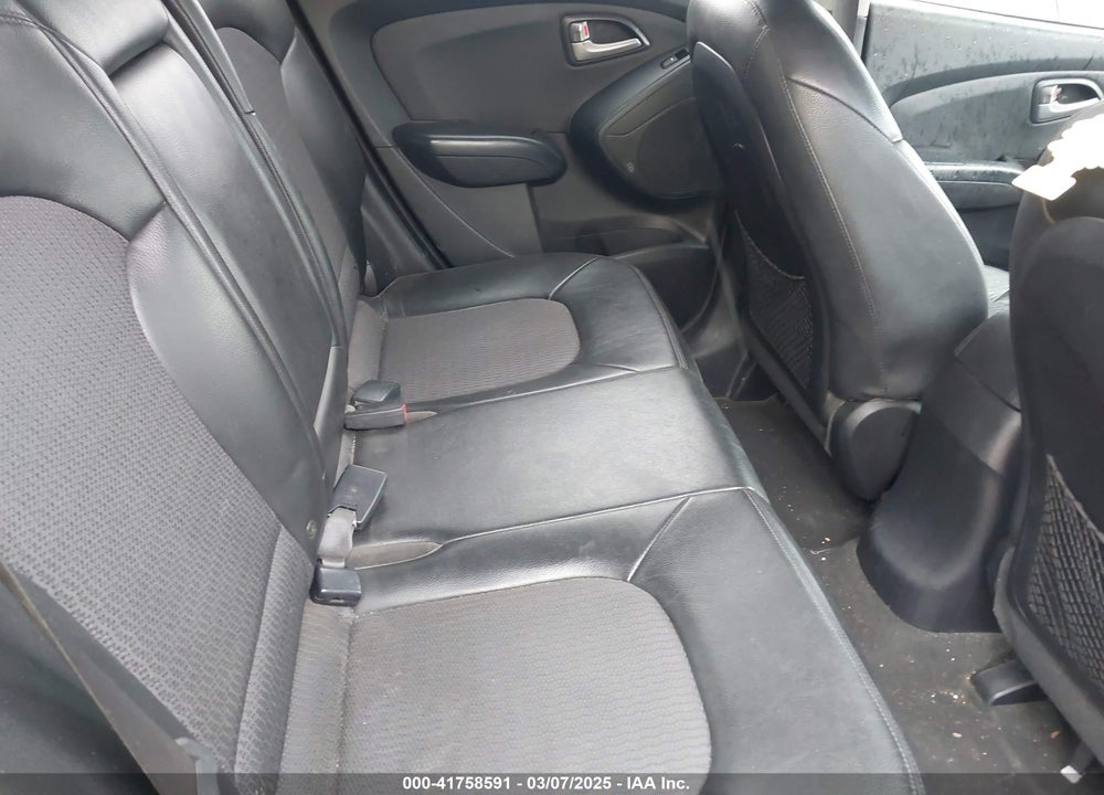 2012 HYUNDAI TUCSON VIN: KM8JU3AC3CU404468