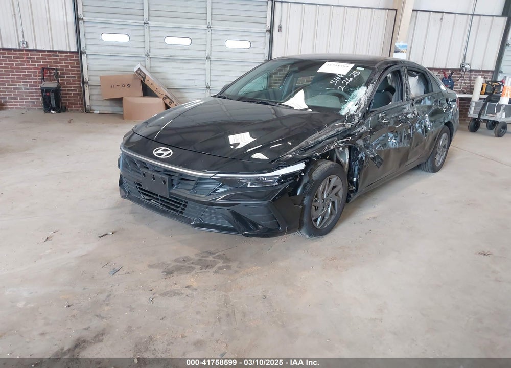 2024 HYUNDAI ELANTRA VIN: KMHLM4DG3RU845491