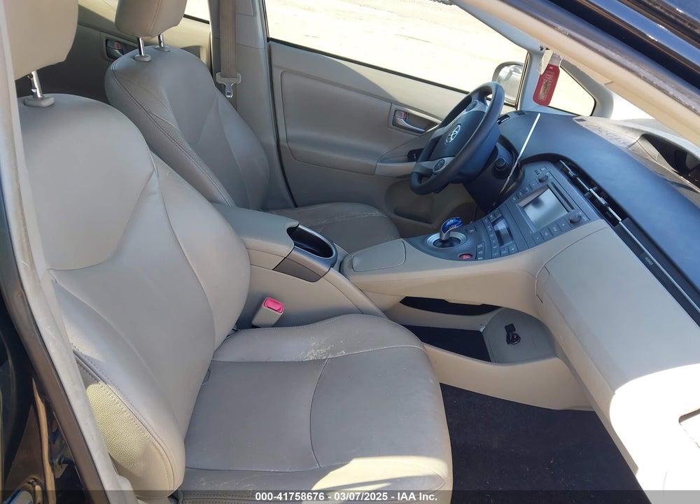 2013 TOYOTA PRIUS VIN: JTDKN3DU8D5649580