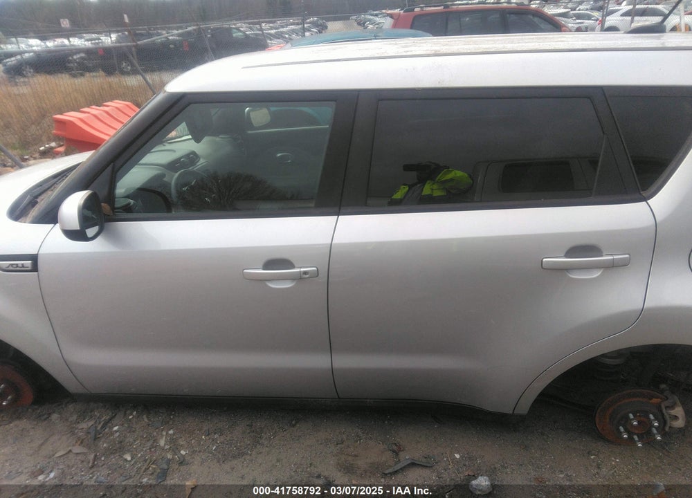 2017 KIA SOUL VIN: KNDJN2A21H7457260