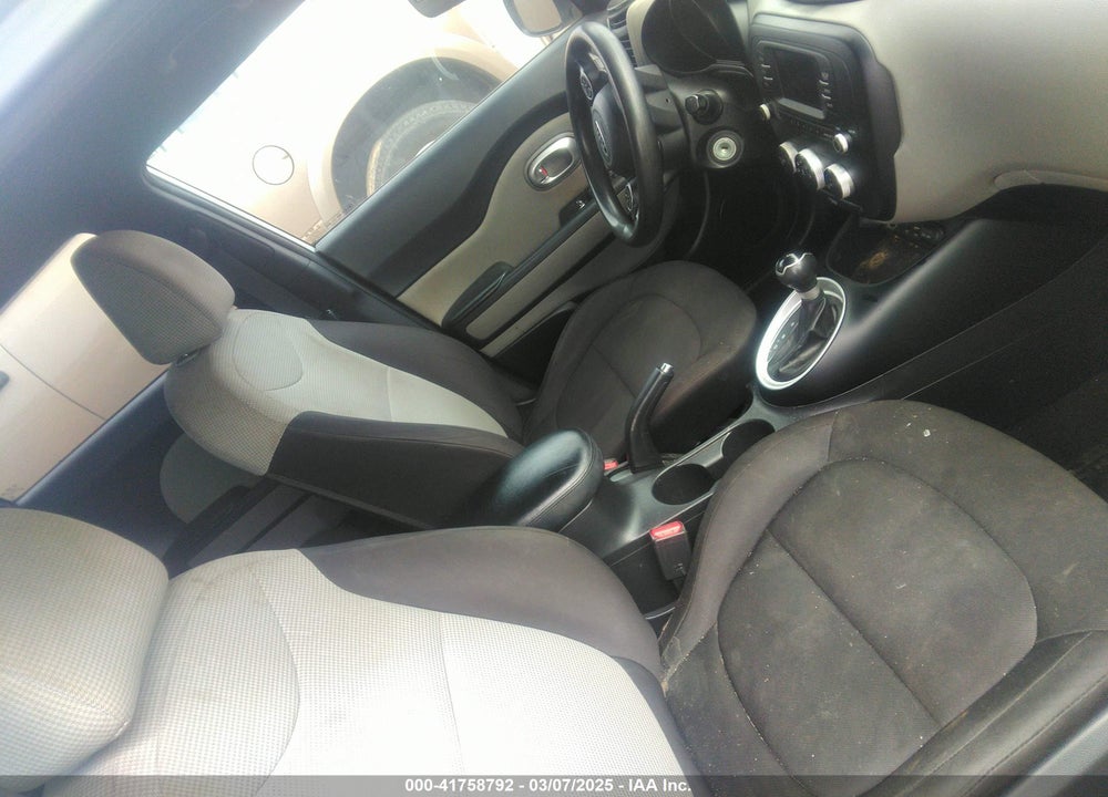 2017 KIA SOUL VIN: KNDJN2A21H7457260