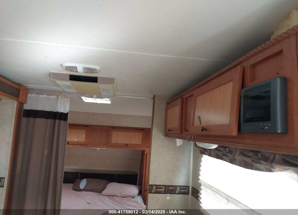 2013 GULFSTREAM 23RBK VIN: 1NL1DTK23D1029284