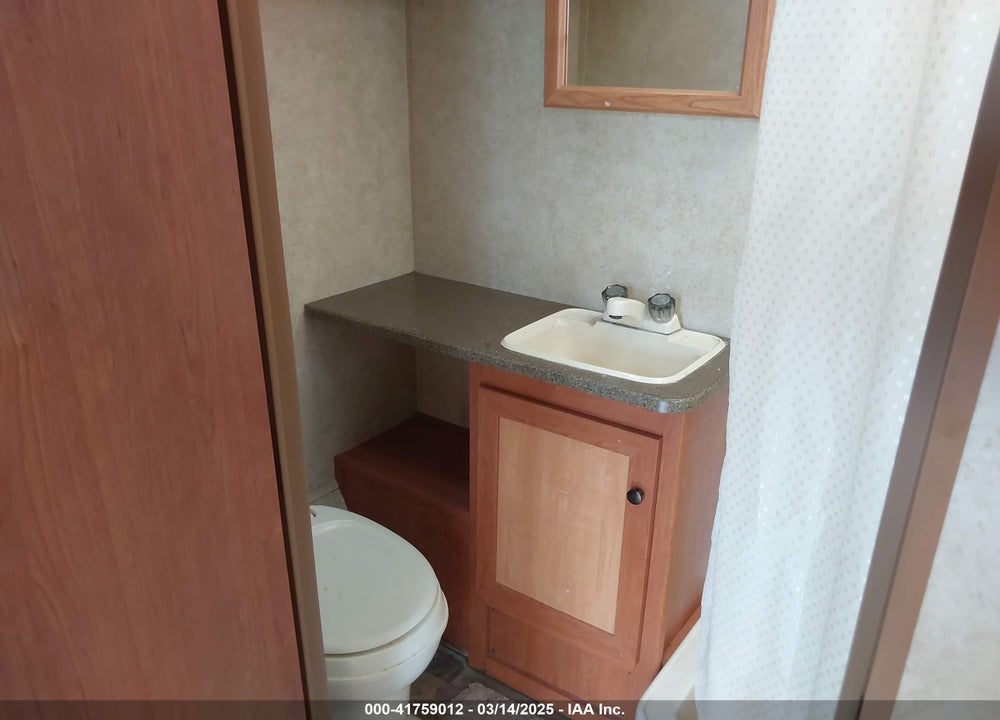 2013 GULFSTREAM 23RBK VIN: 1NL1DTK23D1029284