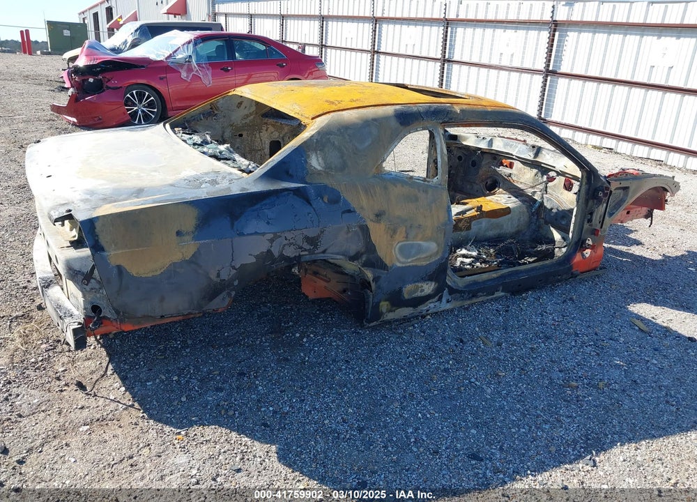 2016 DODGE CHALLENGER SRT HELLCAT VIN: 2C3CDZC9XGH335437