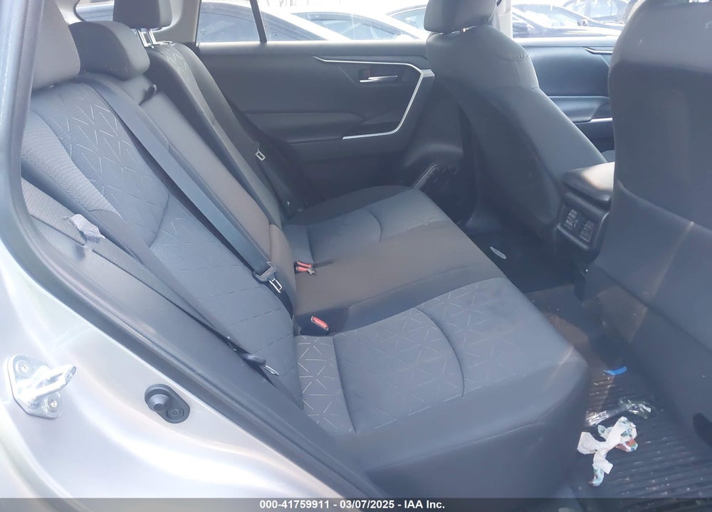 2021 TOYOTA RAV4 XLE VIN: 2T3P1RFV0MW191133