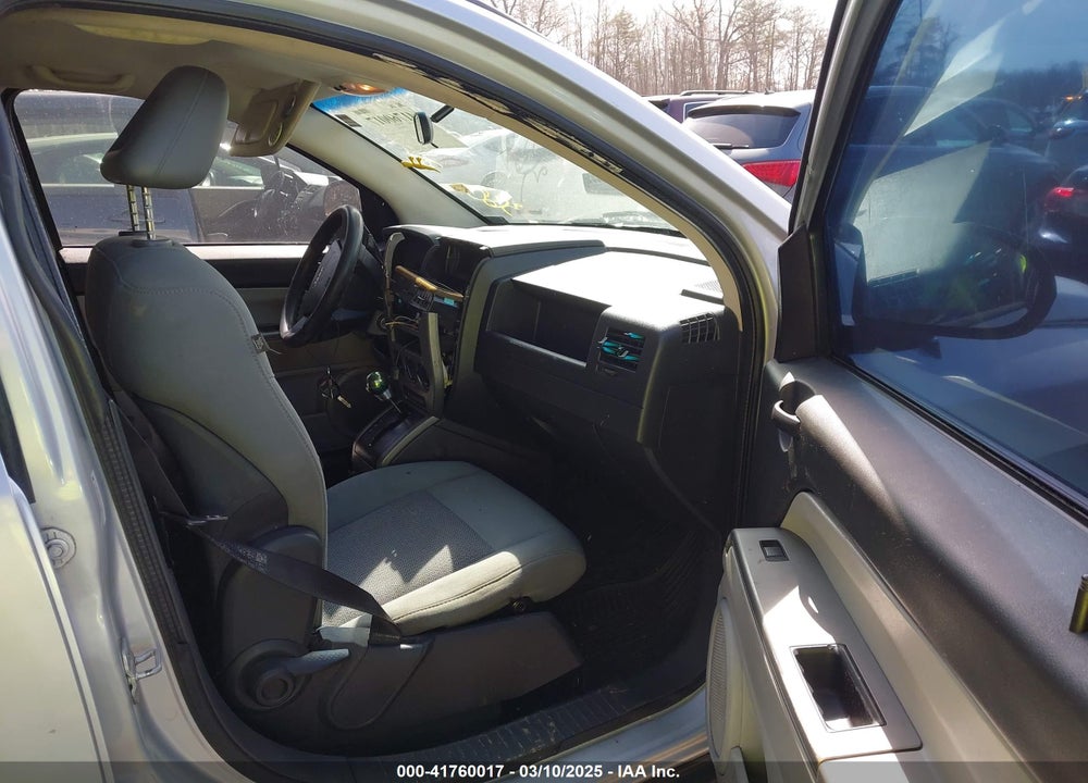 2007 JEEP COMPASS SPORT VIN: 1J8FT47W27D414041