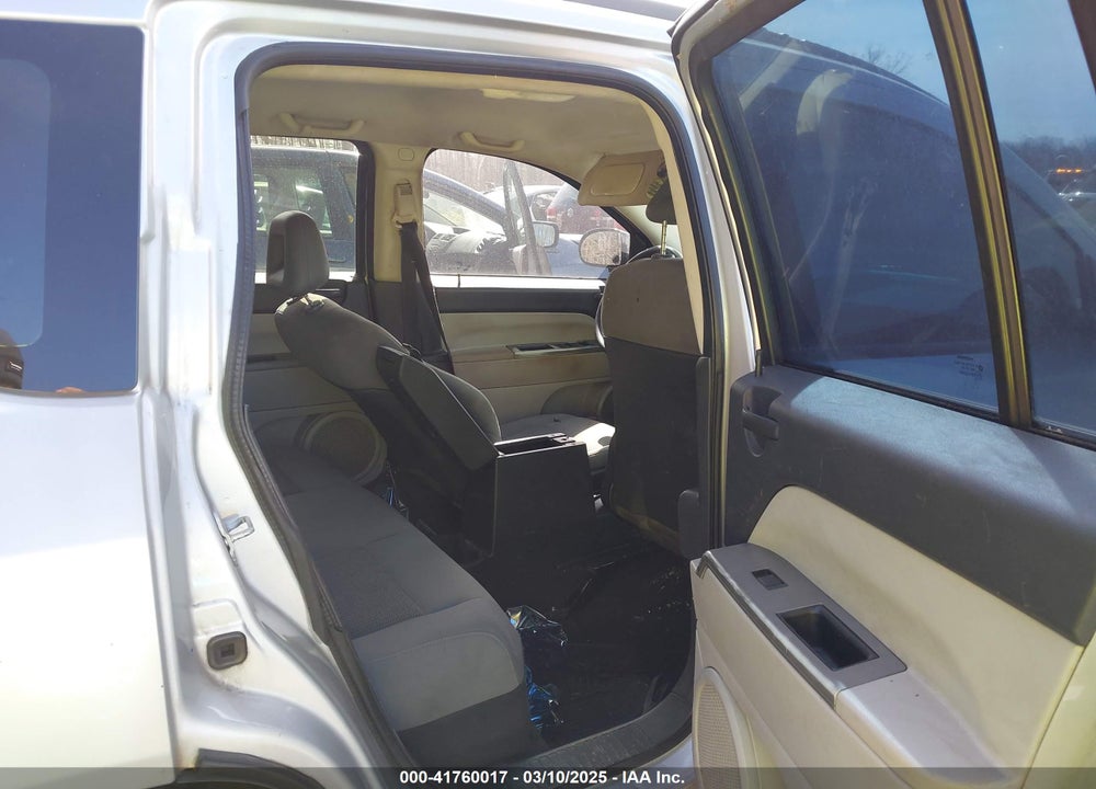 2007 JEEP COMPASS SPORT VIN: 1J8FT47W27D414041