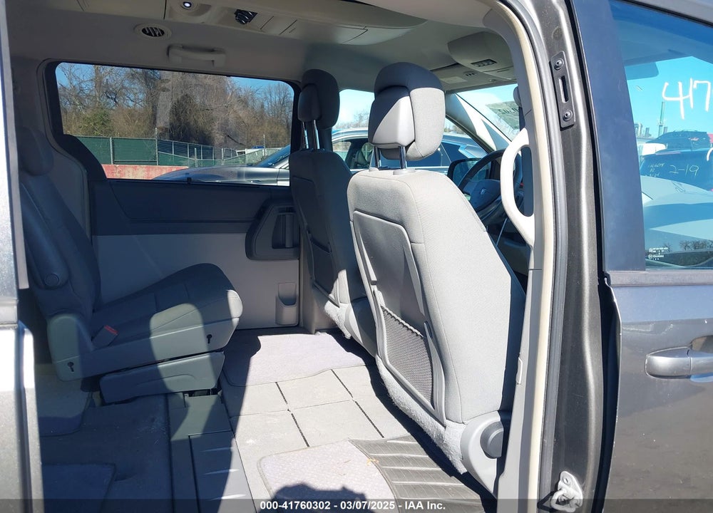 2010 DODGE GRAND CARAVAN CREW VIN: 2D4RN6DX3AR411826
