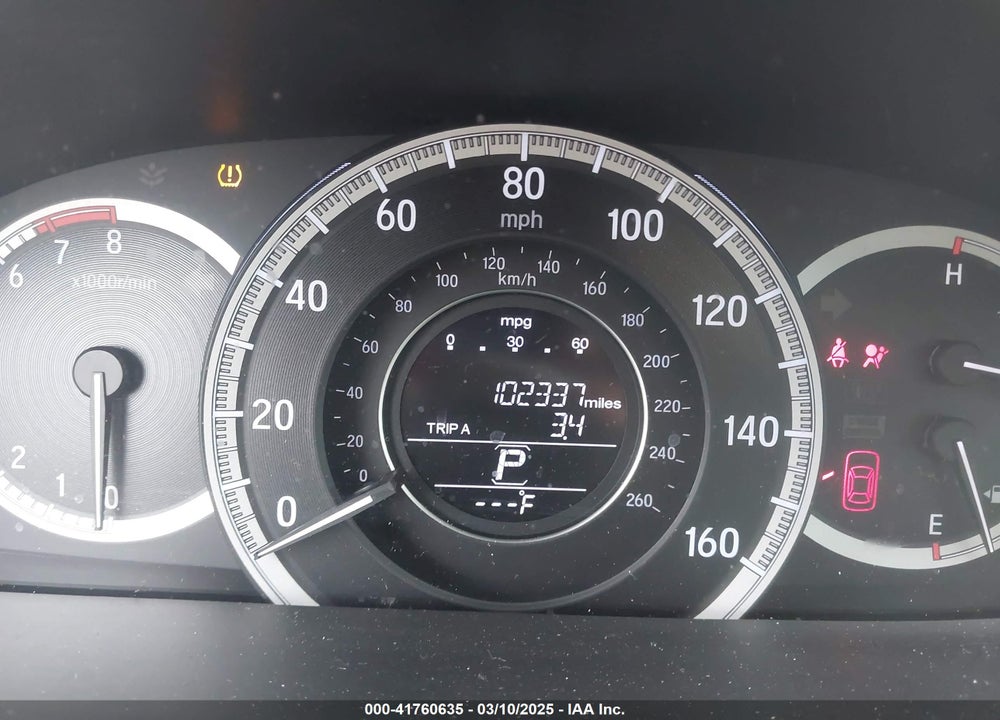 2016 HONDA ACCORD VIN: 1HGCR2F38GA046617