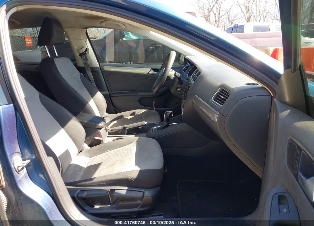2017 VOLKSWAGEN JETTA 1.4T S VIN: 3VW2B7AJXHM274783