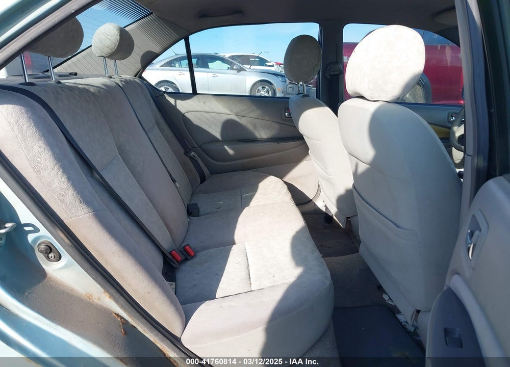 2001 TOYOTA PRIUS VIN: JT2BK12U810037395
