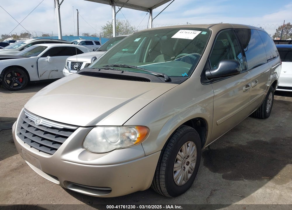 2007 CHRYSLER TOWN & COUNTRY VIN: 2A4GP44R57R166826
