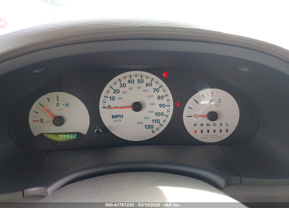 2007 CHRYSLER TOWN & COUNTRY VIN: 2A4GP44R57R166826