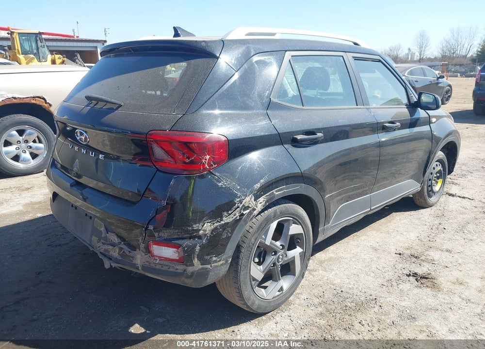 2021 HYUNDAI VENUE VIN: KMHRC8A3XMU063946
