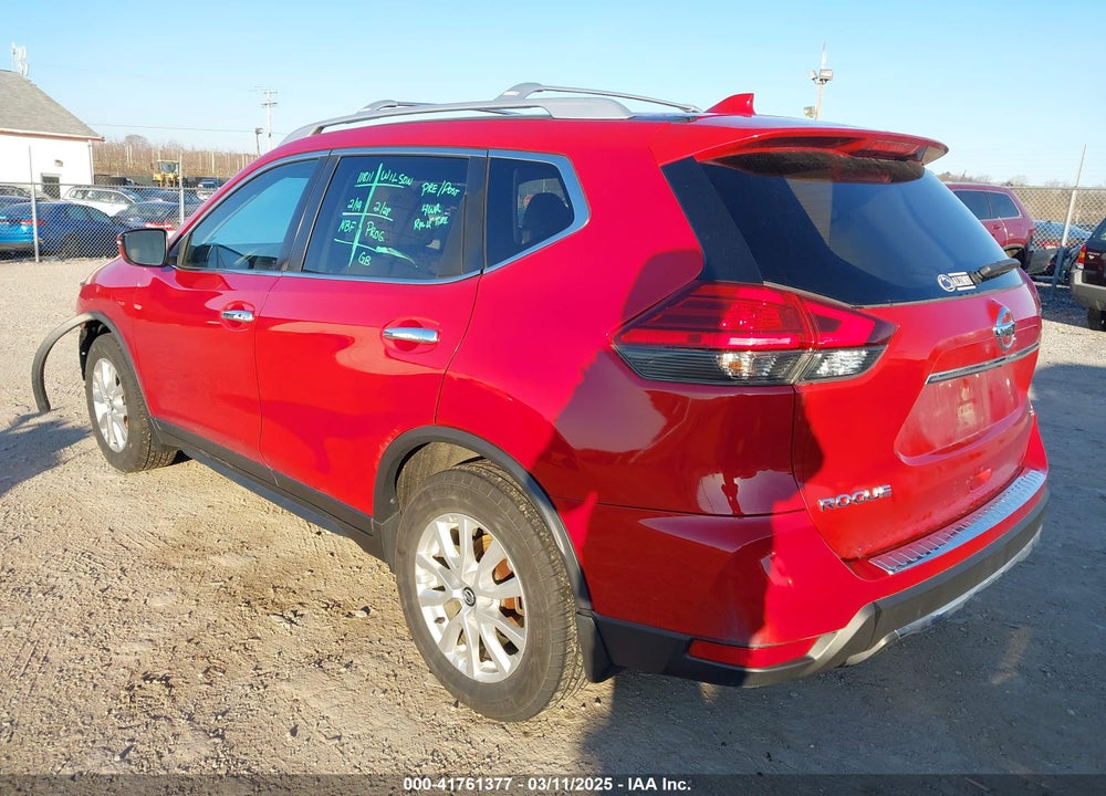 2017 NISSAN ROGUE VIN: JN8AT2MT9HW386670