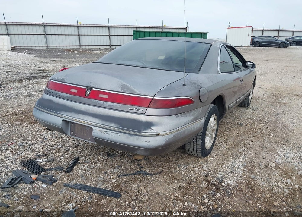 1996 LINCOLN MARK VIII VIN: 1LNLM91V5TY647415