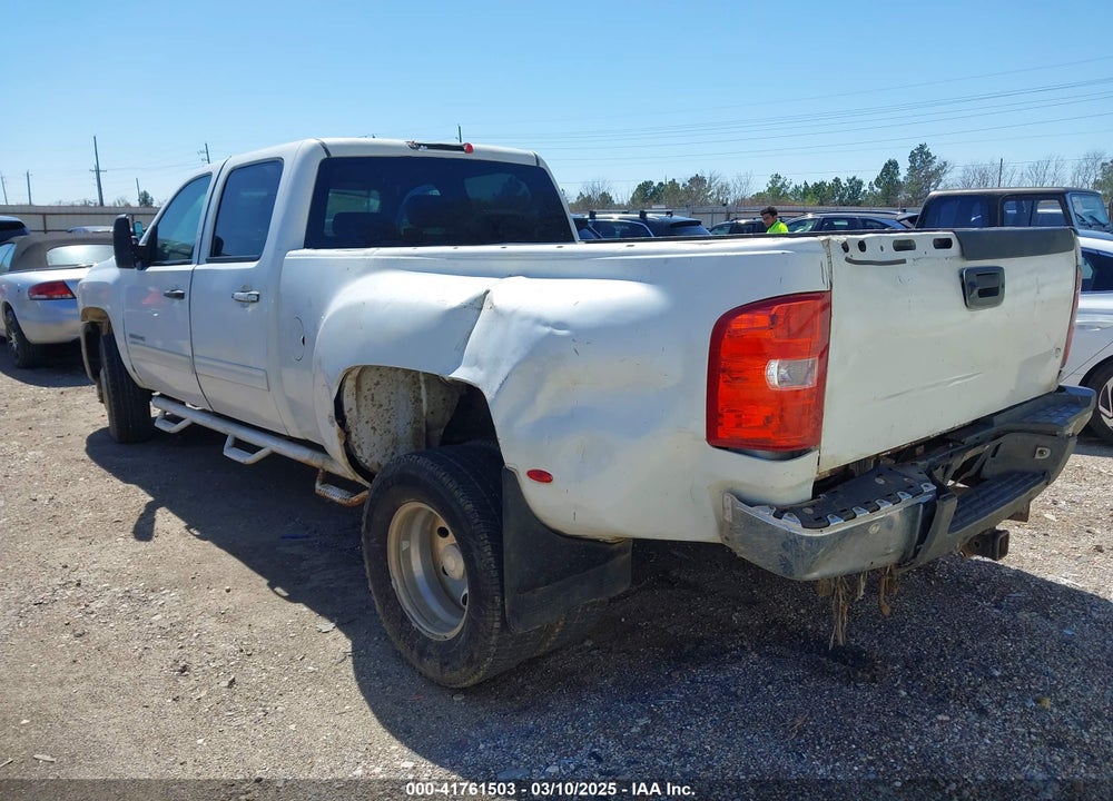 2009 CHEVROLET SILVERADO 3500HD LT VIN: 1GCJK83639F139725