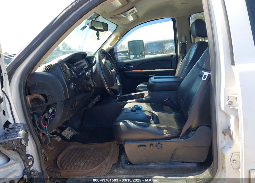 2009 CHEVROLET SILVERADO 3500HD LT VIN: 1GCJK83639F139725