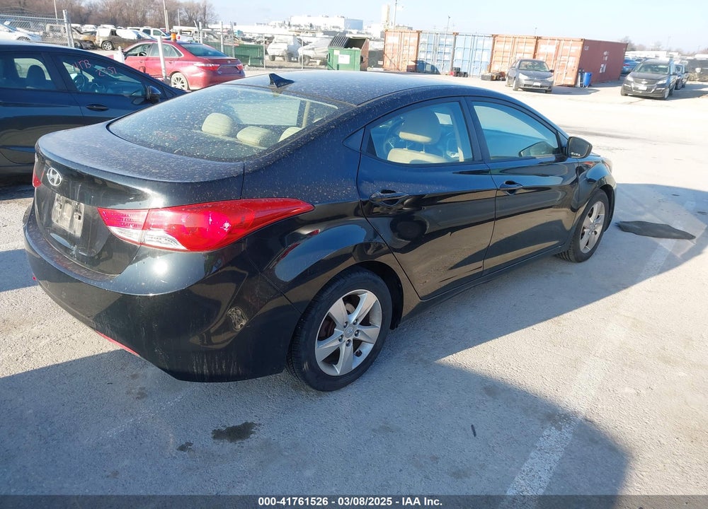 2012 HYUNDAI ELANTRA VIN: 5NPDH4AE2CH079609