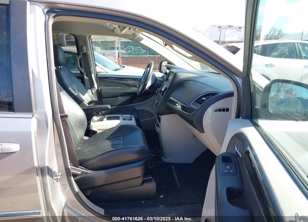 2016 CHRYSLER TOWN & COUNTRY TOURING VIN: 2C4RC1BG1GR286486