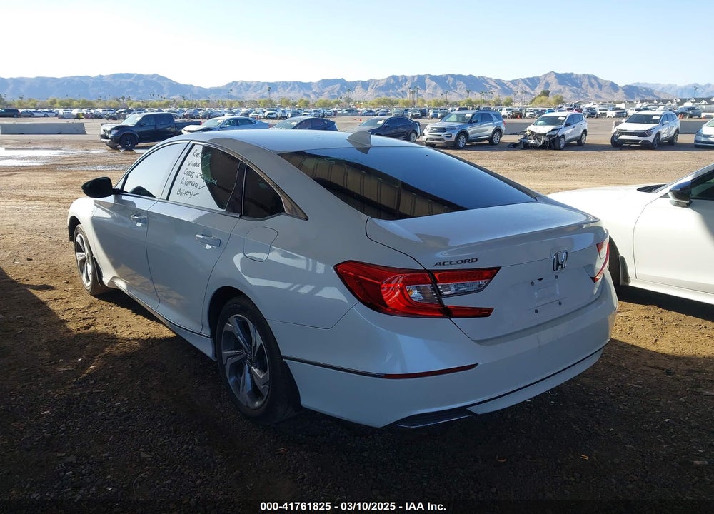 2018 HONDA ACCORD VIN: 1HGCV1F59JA081925