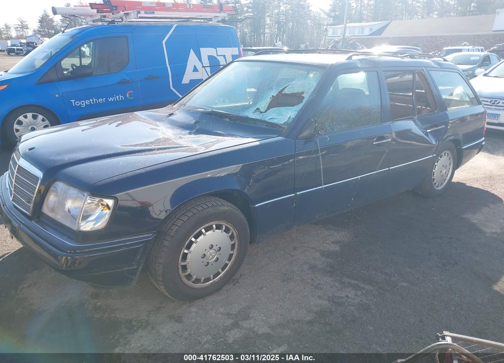 1995 MERCEDES-BENZ E VIN: WDBEA92E7SF310418