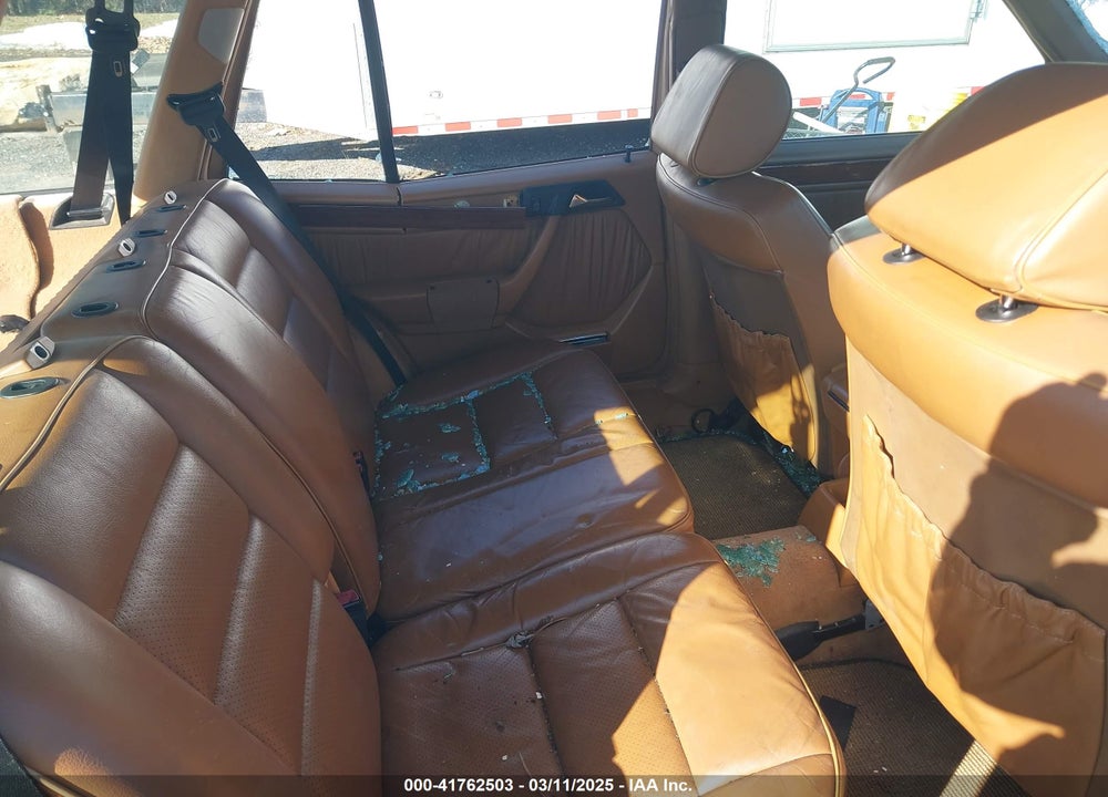 1995 MERCEDES-BENZ E VIN: WDBEA92E7SF310418