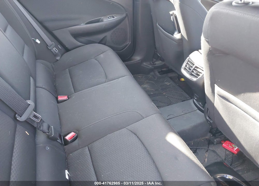 2018 CHEVROLET MALIBU LT VIN: 1G1ZD5ST6JF281938
