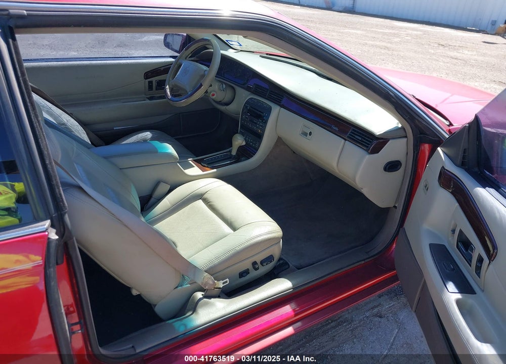 1998 CADILLAC ELDORADO VIN: 1G6ET1293WU602183