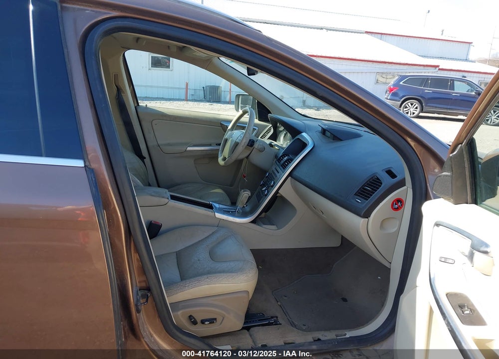 2010 VOLVO XC60 T6/T6 R-DESIGN VIN: YV4992DZ3A2069110