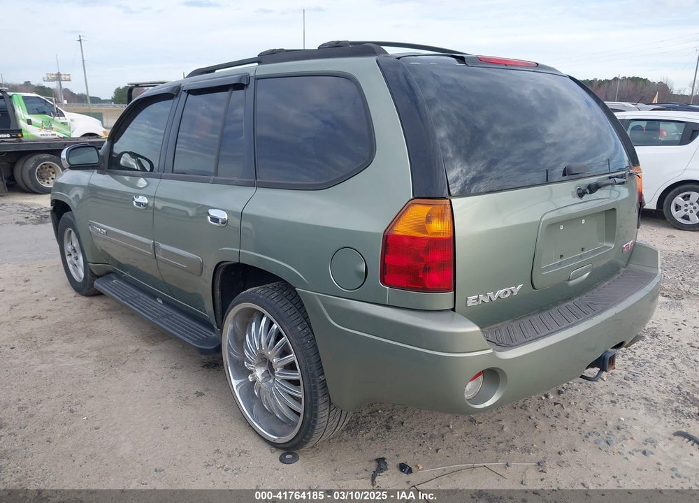 2004 GMC ENVOY VIN: 1GKDS13S442240682