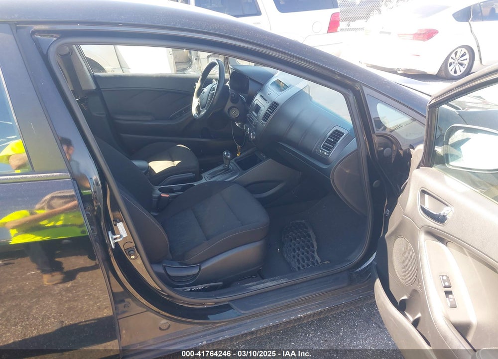 2014 KIA FORTE VIN: KNAFK4A65E5147470