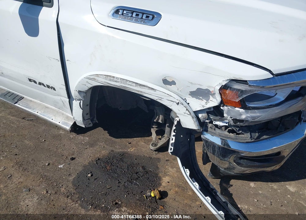 2020 RAM 1500 VIN: 1C6RREDT6LN226735