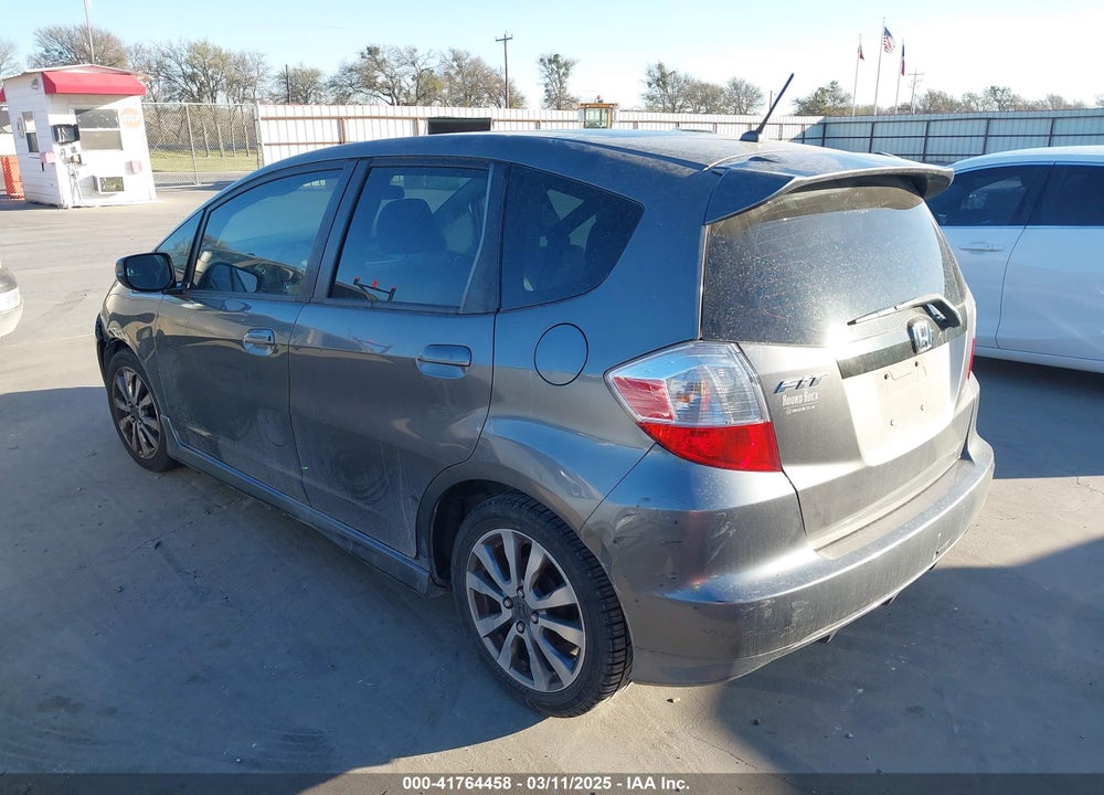 2012 HONDA FIT VIN: JHMGE8H69CC013791